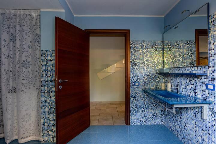 Appartamento Fronte Mare Con Parcheggio Privato Pescara Exterior foto